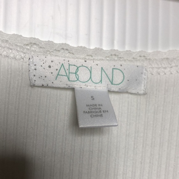 Abound Scoop Neck Long Sleeves Lace Trim T-Shirt Size Small NEW - Picture 9 of 11